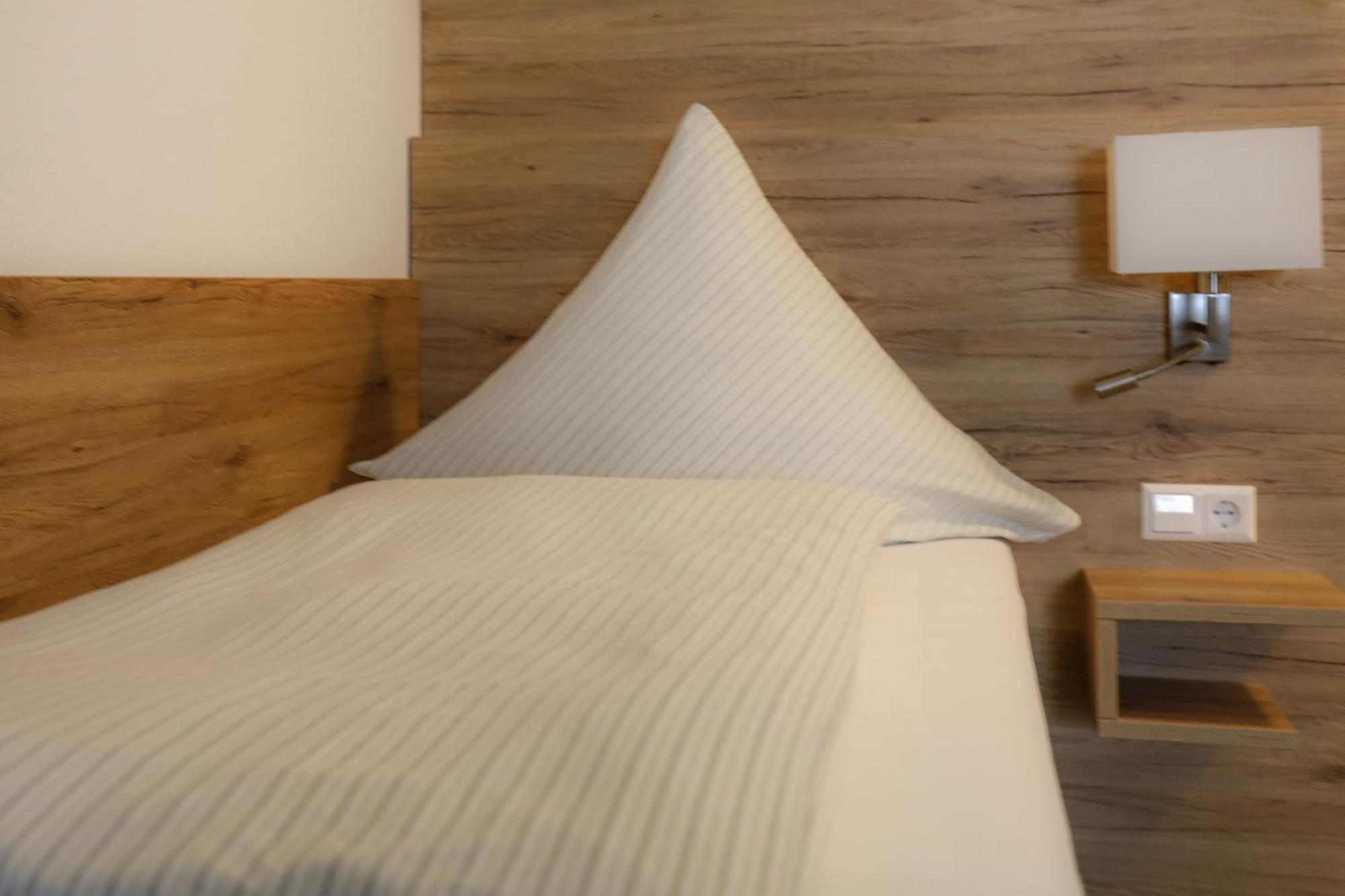 Hotel Adler Nattheim Zewnętrze zdjęcie